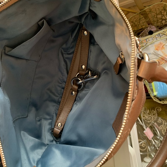 Oprah’s Favorite Coach Bag - Picture 2 of 9